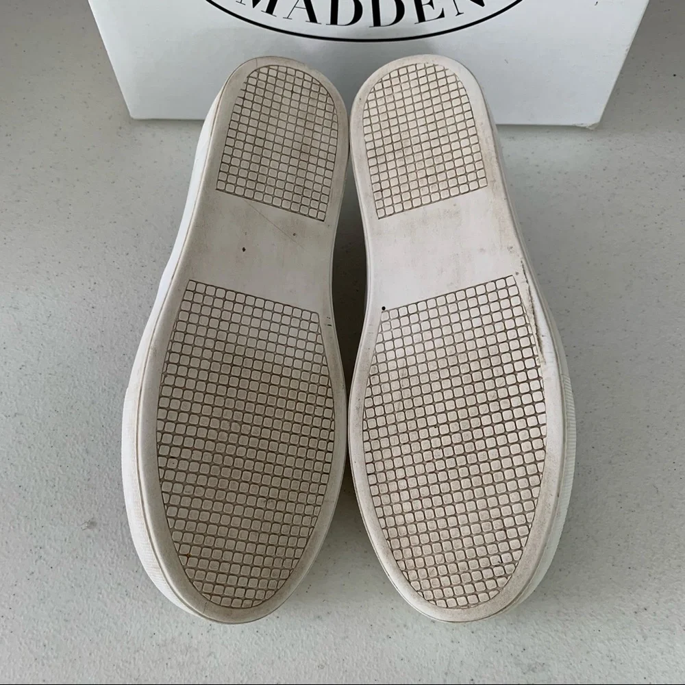 Steve Madden Gills black suede slip on flats women’s size US 9 M - Picture 7 of 8